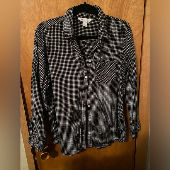 Old Navy L button down - Picture 1 of 3